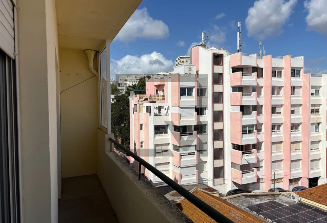 Apartamento T4 para Venda em Algés, Linda-A-Velha e Cruz Quebrada-Dafundo Foto 6