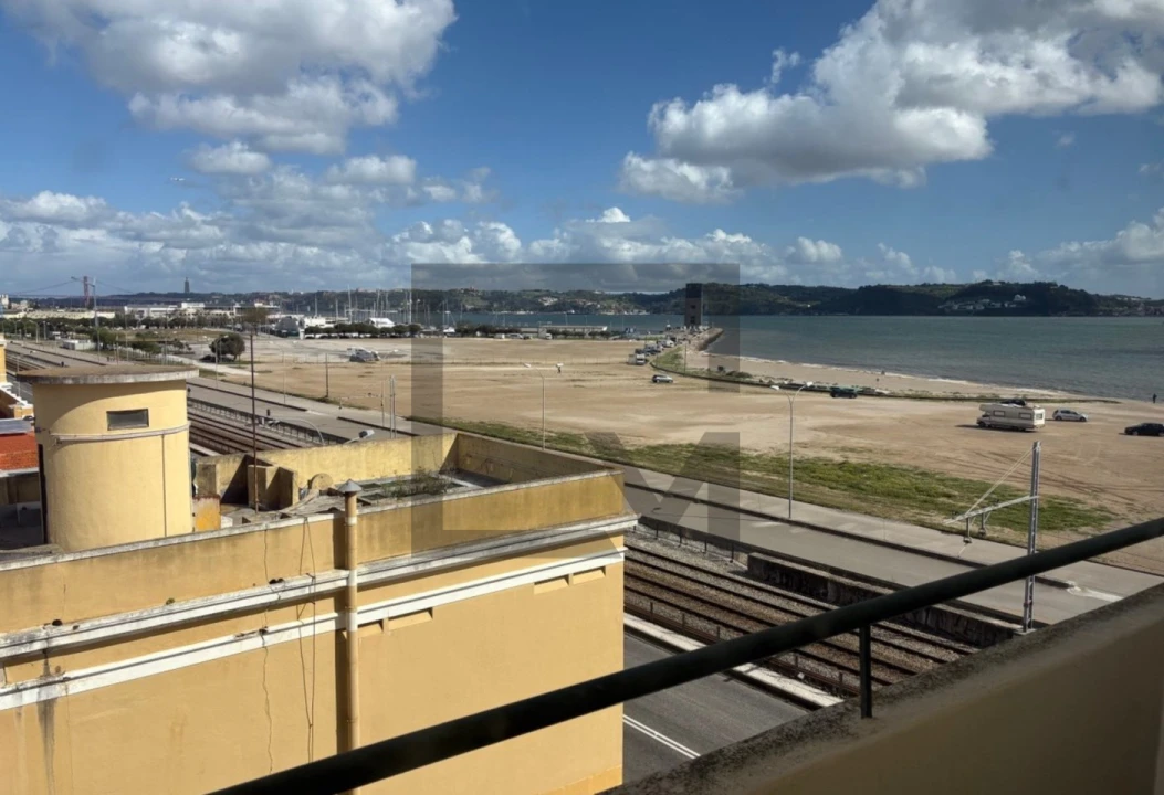 Apartamento T4 para Venda em Algés, Linda-A-Velha e Cruz Quebrada-Dafundo Foto 11