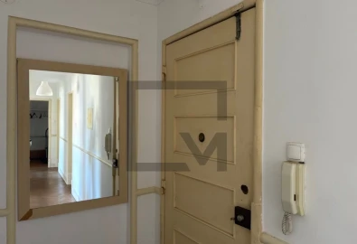 Apartamento T4 para Venda em Algés, Linda-A-Velha e Cruz Quebrada-Dafundo