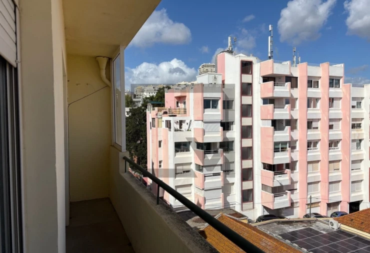 Apartamento T4 para Venda em Algés, Linda-A-Velha e Cruz Quebrada-Dafundo Foto 6
