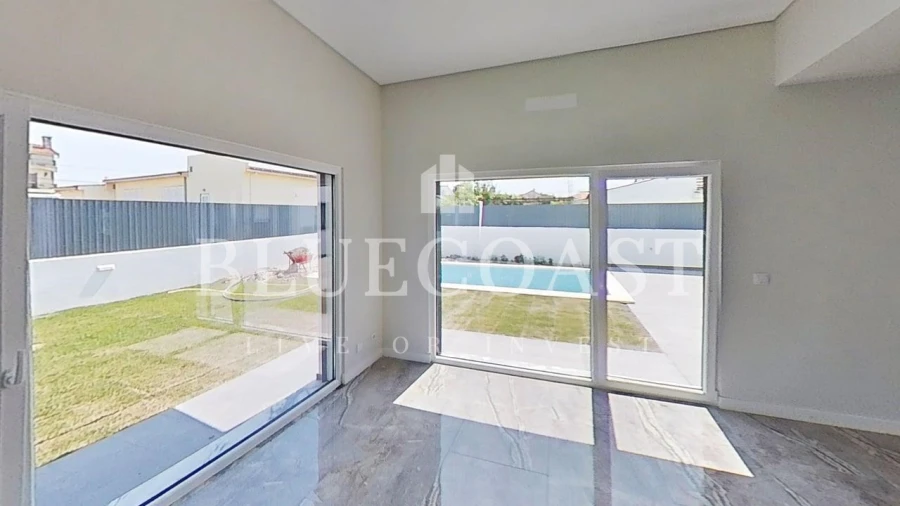 Moradia T5 para Venda em Azeitão (São Lourenço e São Simão) Foto 6