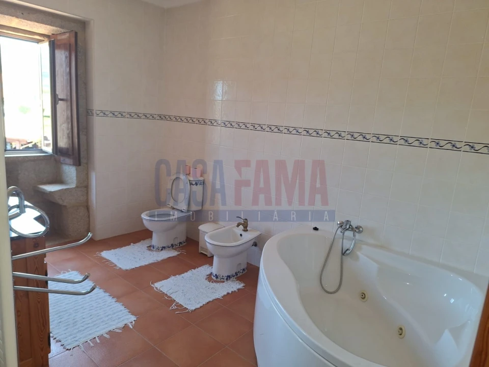 Quinta T8 para Venda em Fragoso Foto 23