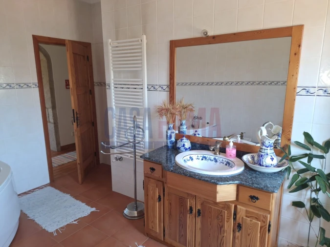 Quinta T8 para Venda em Fragoso Foto 17