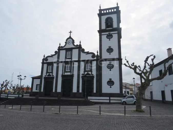 Moradia T3 para Venda em Rabo de Peixe Foto 20