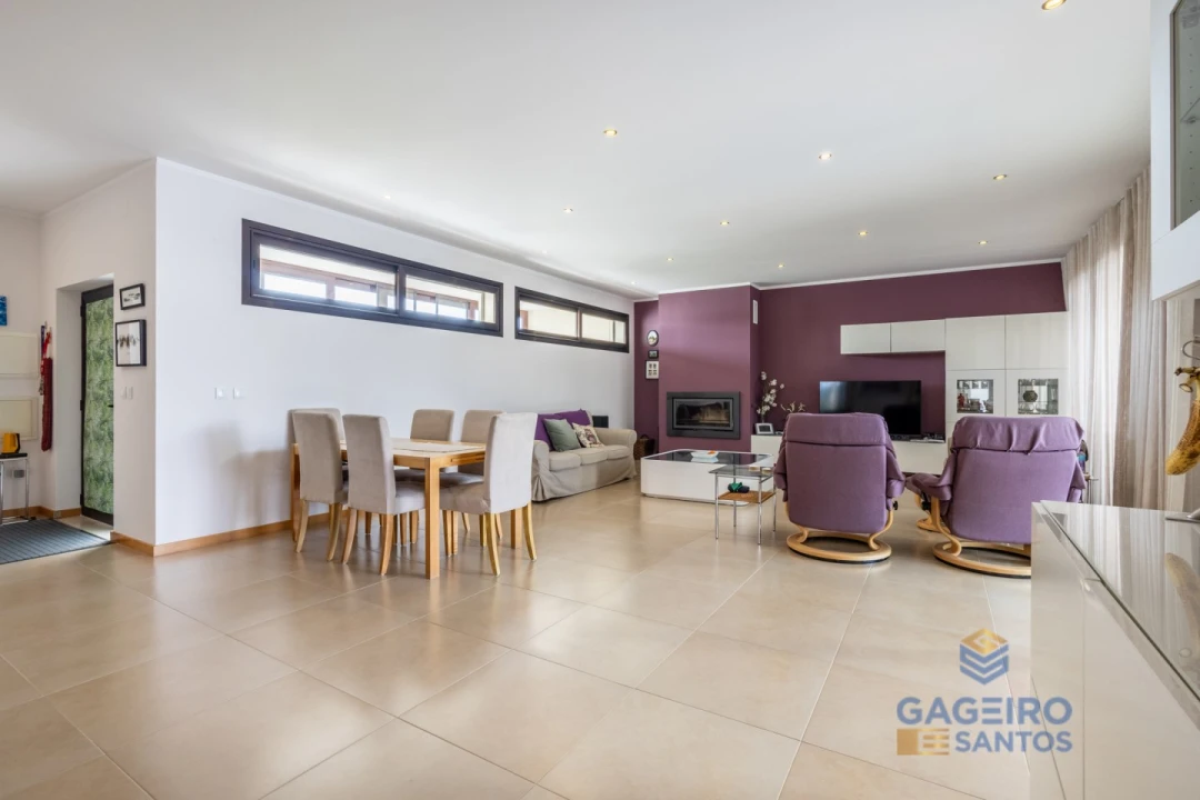 Moradia T4 para Venda em São Martinho do Porto Foto 15