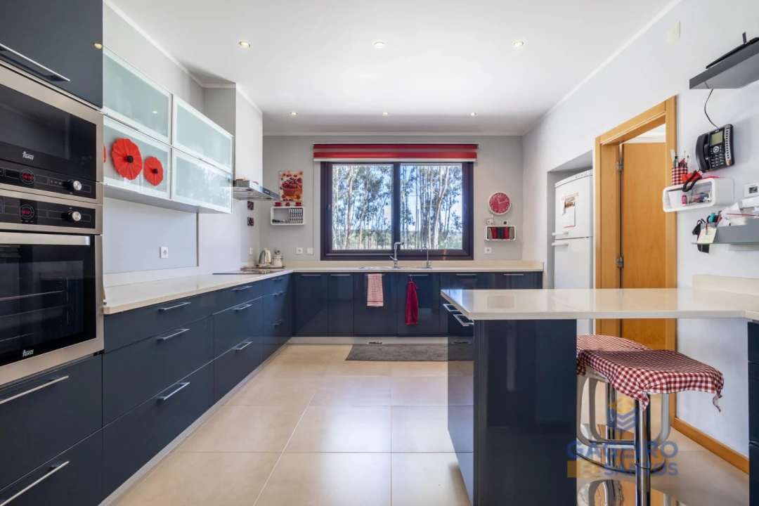 Moradia T4 para Venda em São Martinho do Porto Foto 19