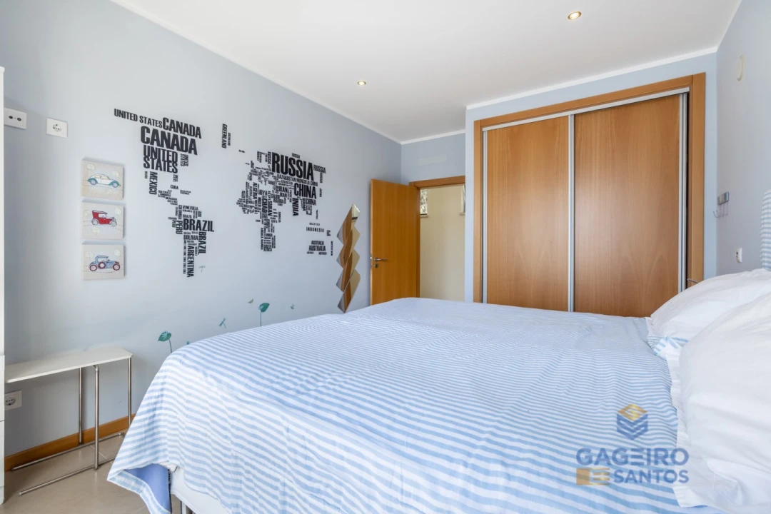 Moradia T4 para Venda em São Martinho do Porto Foto 29