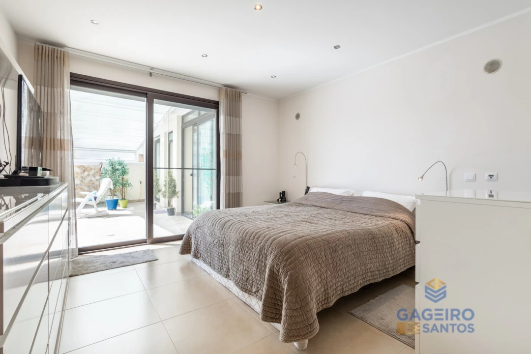 Moradia T4 para Venda em São Martinho do Porto Foto 33