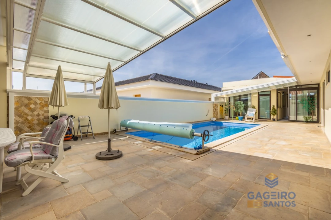 Moradia T4 para Venda em São Martinho do Porto Foto 40