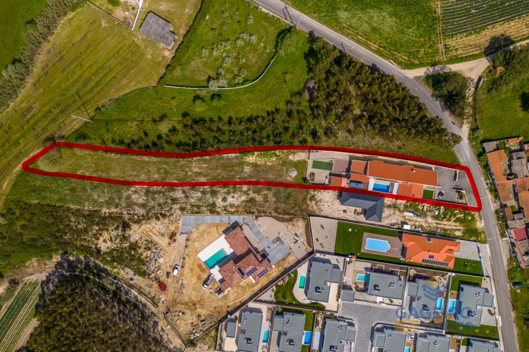 Moradia T4 para Venda em São Martinho do Porto Foto 2