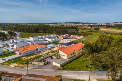 Moradia T4 para Venda em São Martinho do Porto