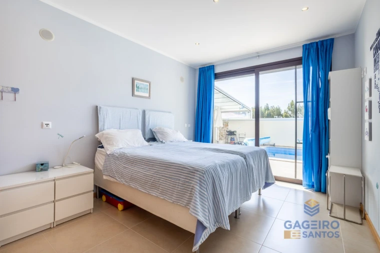 Moradia T4 para Venda em São Martinho do Porto Foto 28