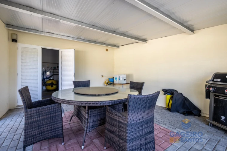 Moradia T4 para Venda em São Martinho do Porto Foto 49