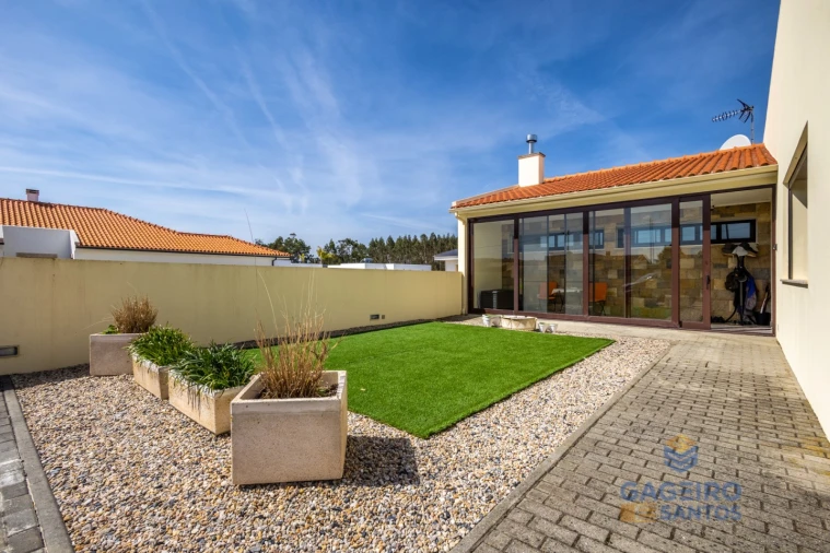 Moradia T4 para Venda em São Martinho do Porto Foto 55