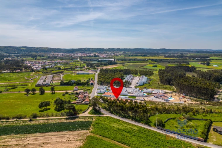 Moradia T4 para Venda em São Martinho do Porto Foto 69