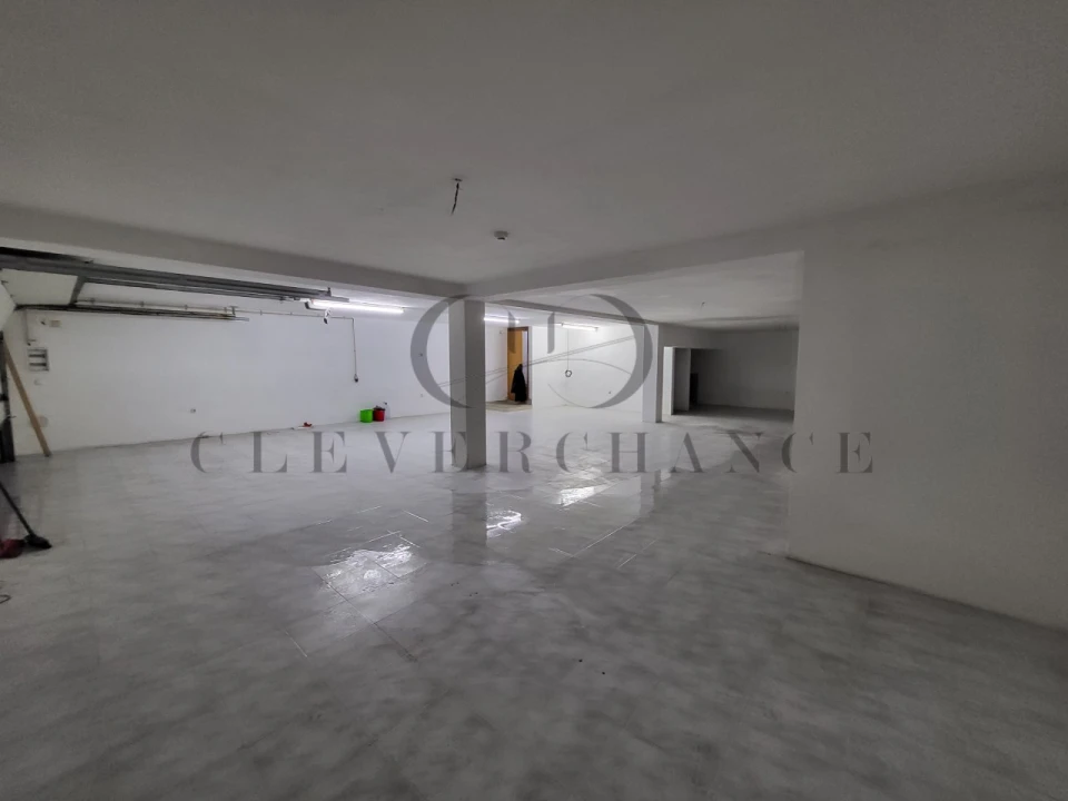 Loja para Venda em Cidade da Maia Foto 13