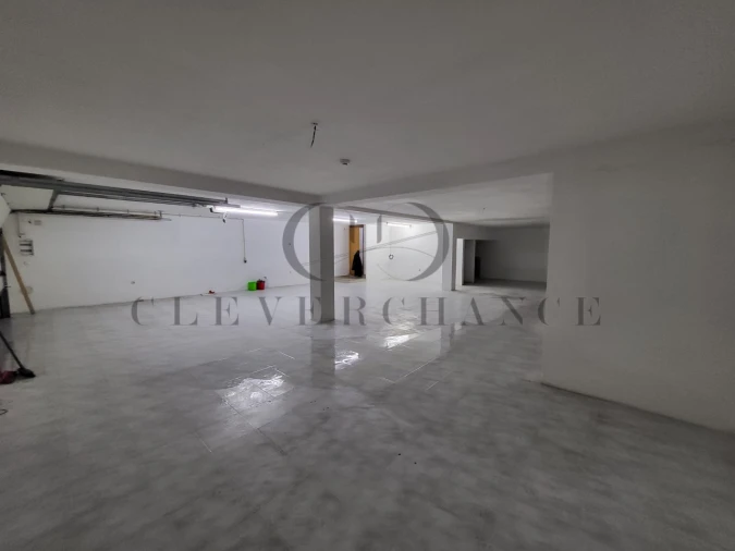 Loja para Venda em Cidade da Maia Foto 13