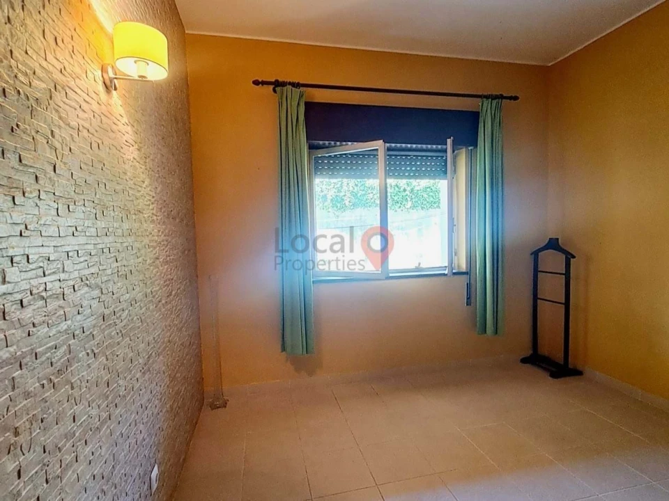 Moradia T5 para Venda em Lagos (São Sebastião e Santa Maria) Foto 25