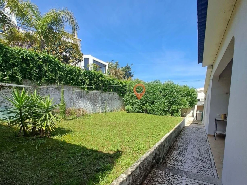 Moradia T5 para Venda em Lagos (São Sebastião e Santa Maria) Foto 30
