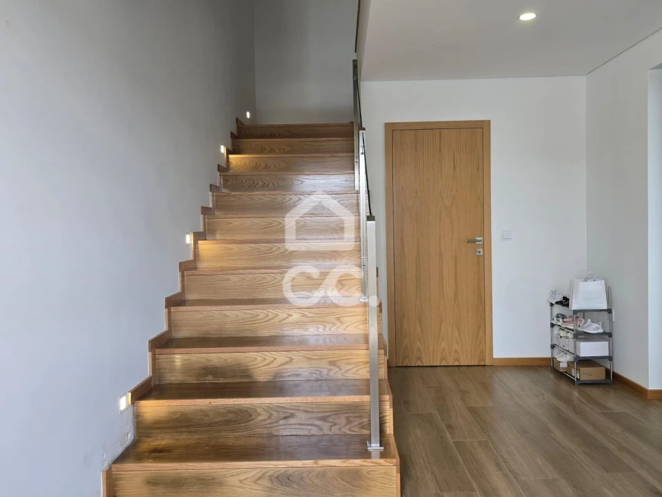 Apartamento T3 para Venda em Selho (São Jorge) Foto 7