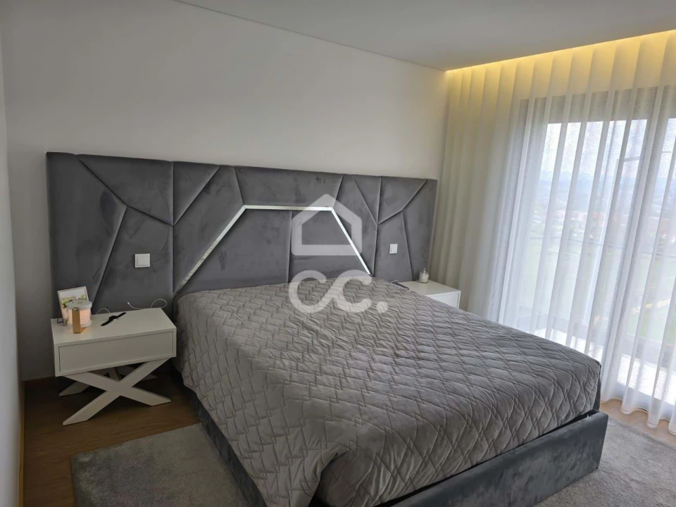 Apartamento T3 para Venda em Selho (São Jorge) Foto 14