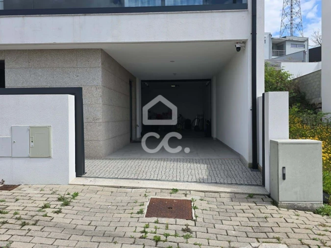 Apartamento T3 para Venda em Selho (São Jorge) Foto 3