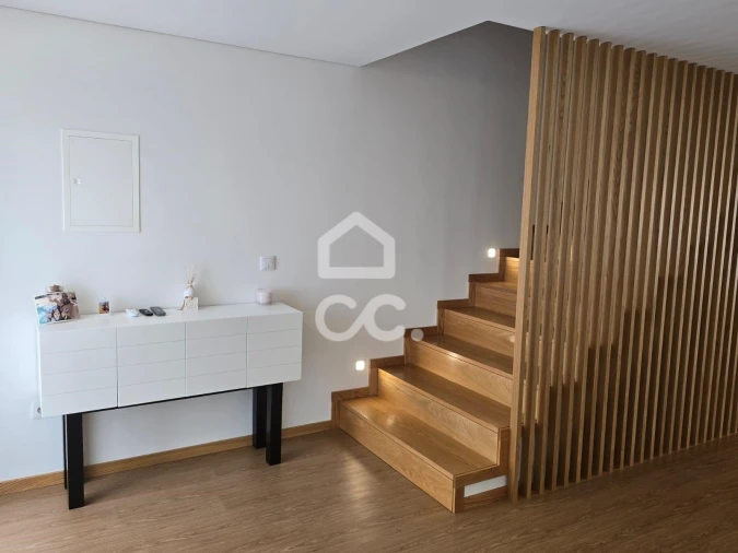 Apartamento T3 para Venda em Selho (São Jorge) Foto 9