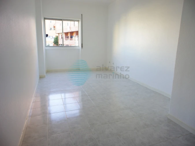 Escritório para Arrendamento em Santa Maria, São Pedro e Matacães Foto 4