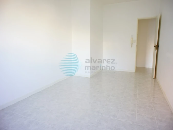 Escritório para Arrendamento em Santa Maria, São Pedro e Matacães Foto 5