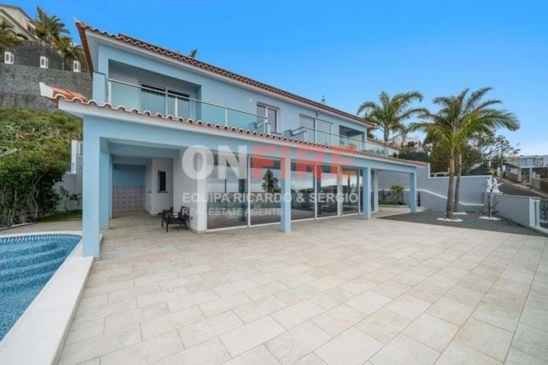 Moradia para Venda em Caniço Foto 36