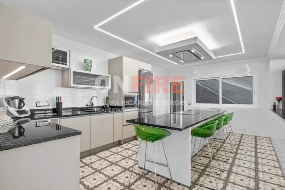 Moradia para Venda em Caniço Foto 16