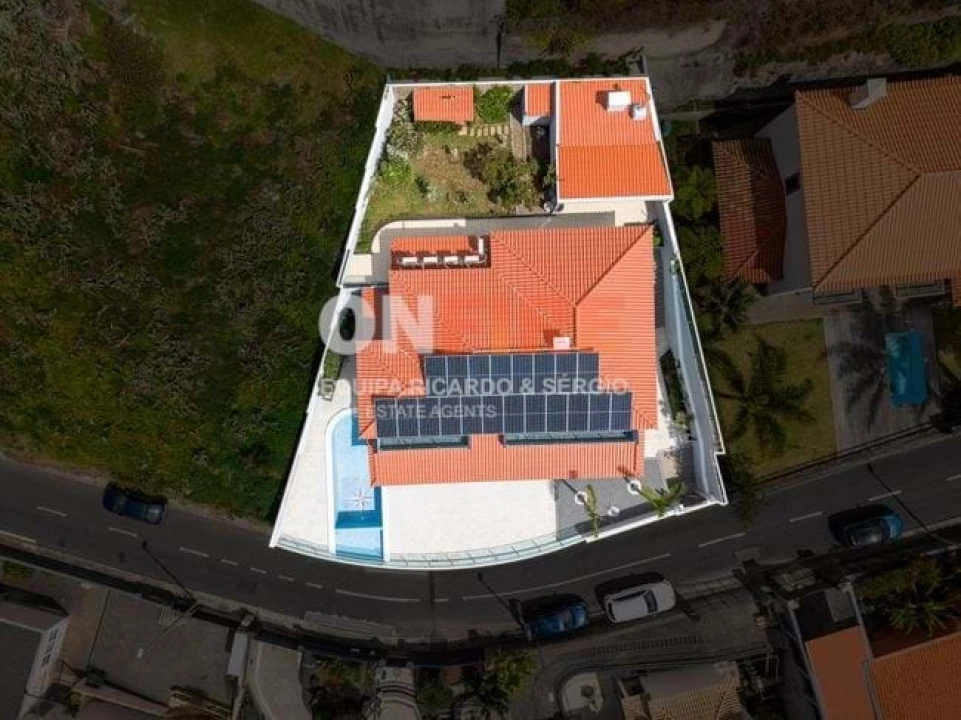 Moradia para Venda em Caniço Foto 46