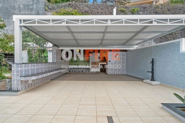 Moradia para Venda em Caniço Foto 41