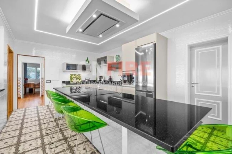 Moradia para Venda em Caniço Foto 10