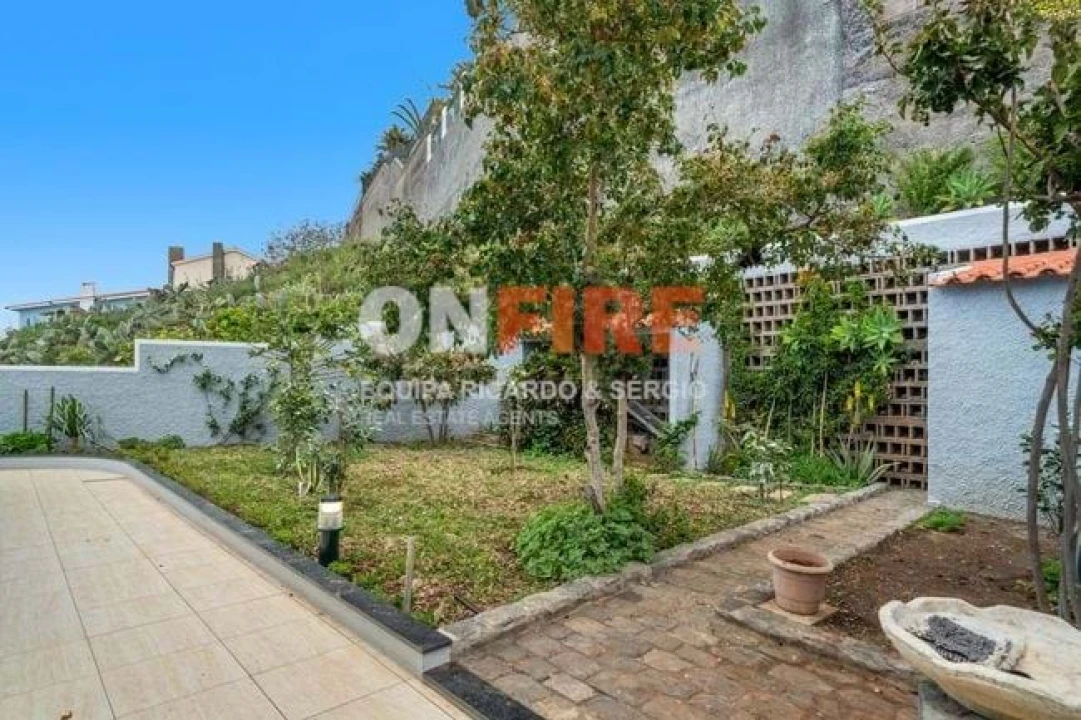 Moradia para Venda em Caniço Foto 43