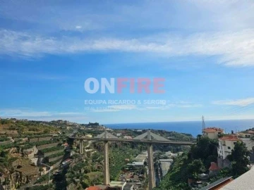 Moradia T3 para Venda em Camara de Lobos