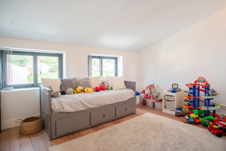 Moradia T5 para Venda em São Martinho do Porto Foto 32