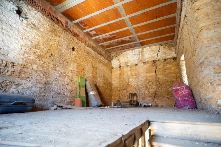 Moradia T2 para Venda em Cebolais de Cima e Retaxo Foto 4