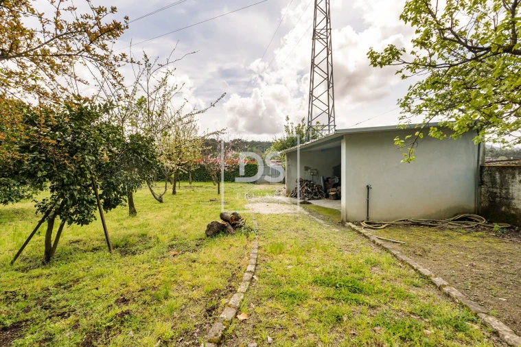 Moradia T7 para Venda em Santa Lucrécia de Algeriz e Navarra Foto 51