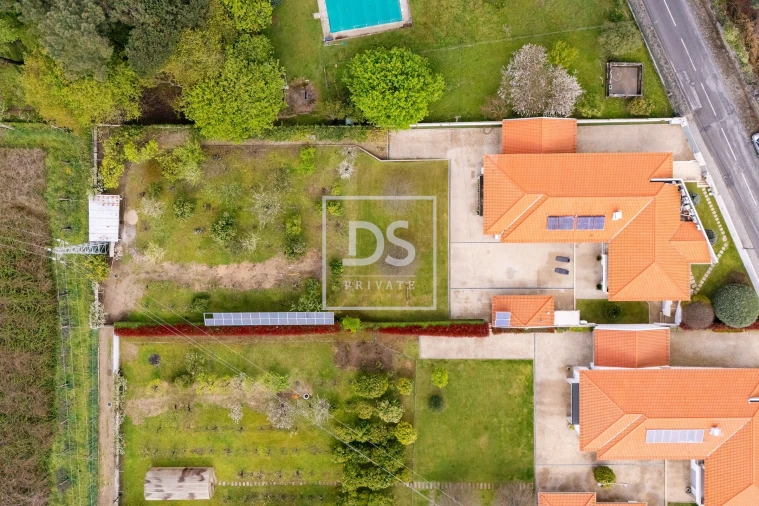 Moradia T7 para Venda em Santa Lucrécia de Algeriz e Navarra Foto 58