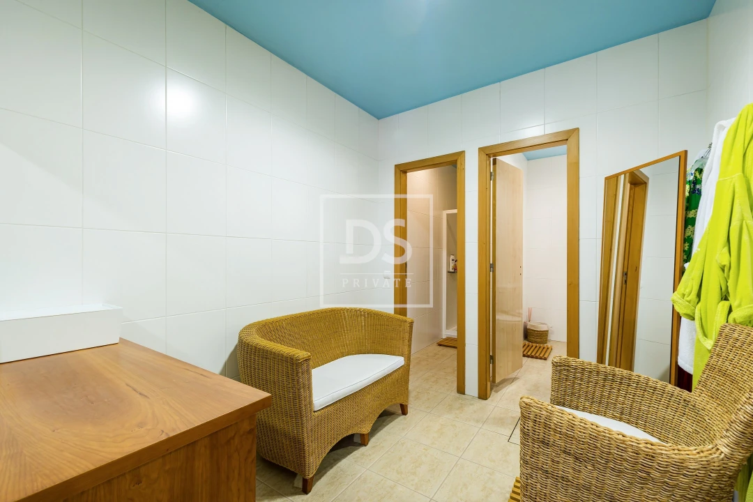 Moradia T7 para Venda em Santa Lucrécia de Algeriz e Navarra Foto 31