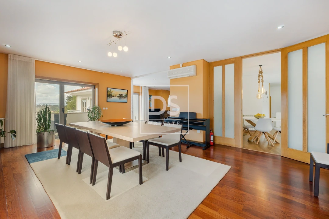 Moradia T7 para Venda em Santa Lucrécia de Algeriz e Navarra Foto 9