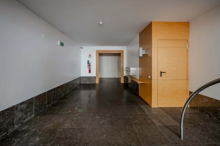 Apartamento T3 para Venda em Cascais e Estoril Foto 32