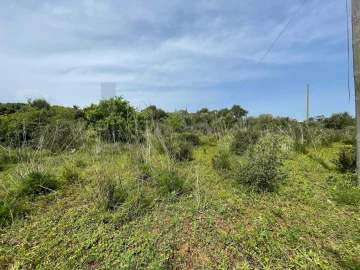 Terreno para Venda em Lagos (São Sebastião e Santa Maria)