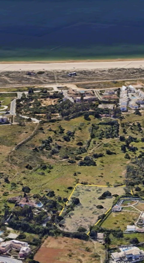 Terreno para Venda em Lagos (São Sebastião e Santa Maria)