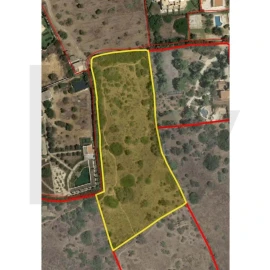 Terreno para Venda em Lagos (São Sebastião e Santa Maria)