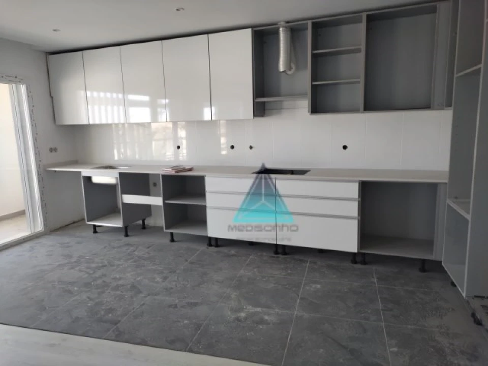 Apartamento T2 para Venda em Corroios Foto 3