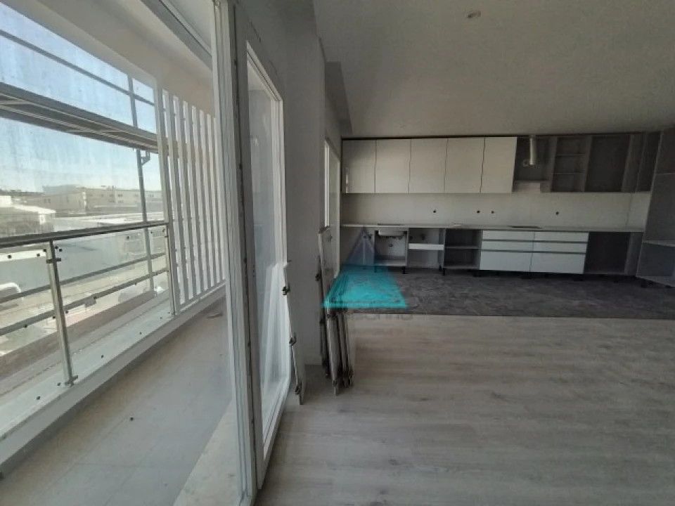 Apartamento T3 para Venda em Corroios Foto 3