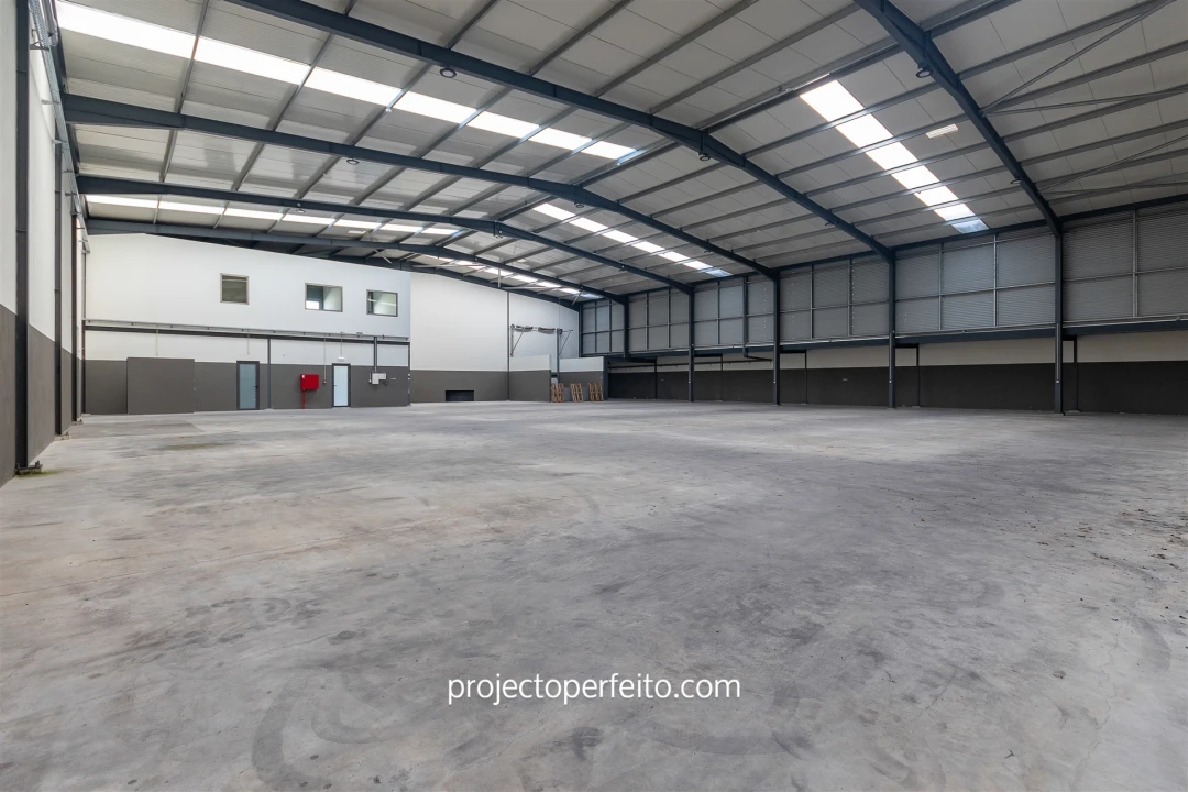 Armazém para Venda em Grijó e Sermonde Foto 7