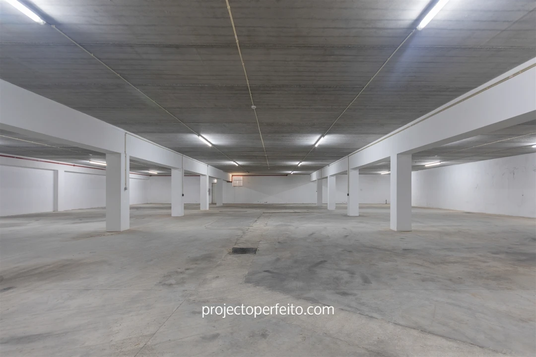 Armazém para Venda em Grijó e Sermonde Foto 14